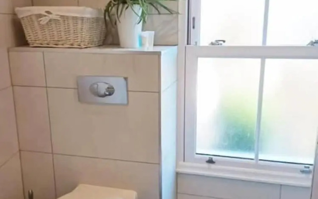 Stylish 2bed 2bath 8min to LondonBridge