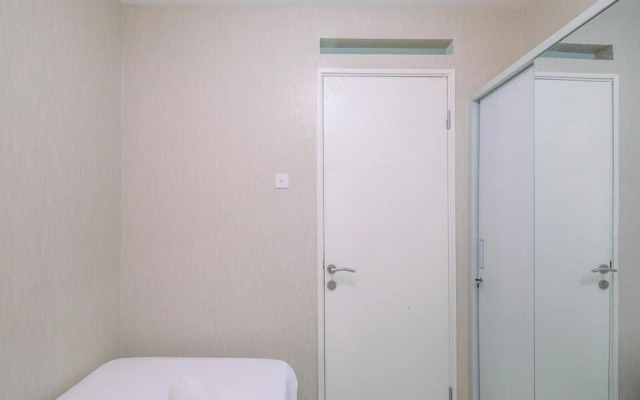 Comfy And Homey 2Br At Bassura City Apartment