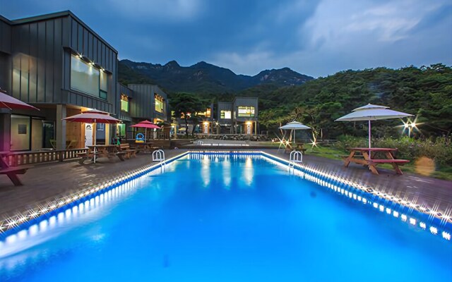 Jecheon Golden Week Pension
