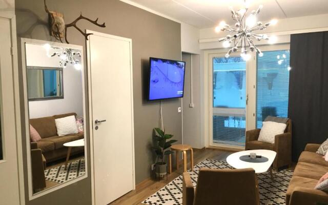 StarHomes Studio Lux 10