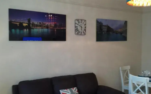 Stylish Apartment in West Kensington