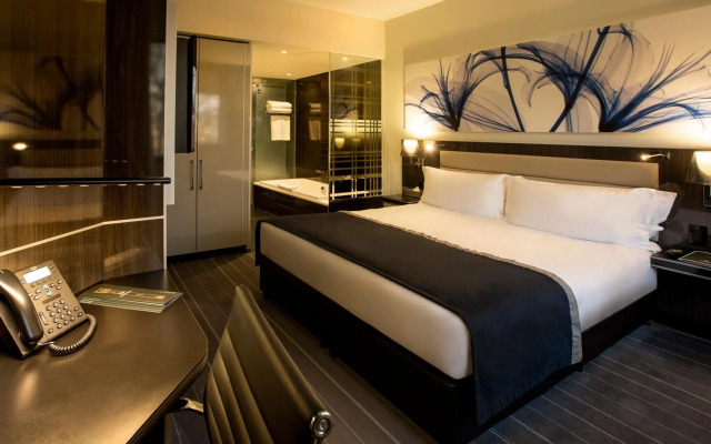 The Maslow Hotel, Sandton