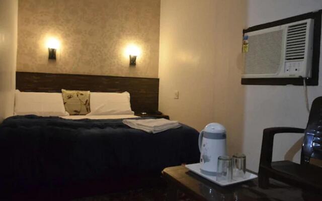 Goroomgo Kanha Inn Lucknow