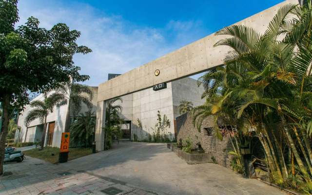 Zhen 13 Villa Motel