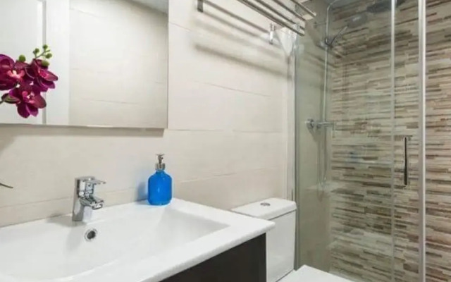 Unique 3 BED House in Horta By Myrentalhost