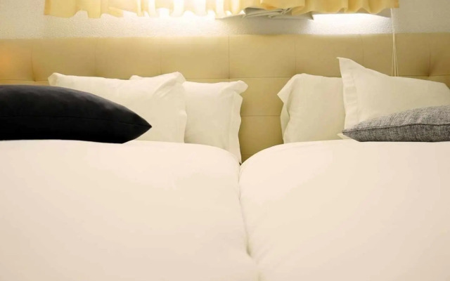 RYAMEN apartment A @ Trindade