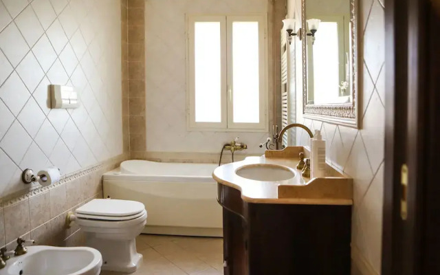 Appartamento Con Terrazzo A Capodimonte