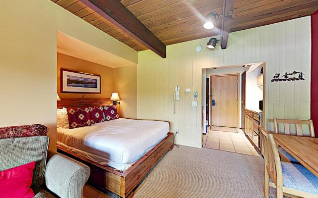 Timberline Condominium Studio Deluxe Unit 216