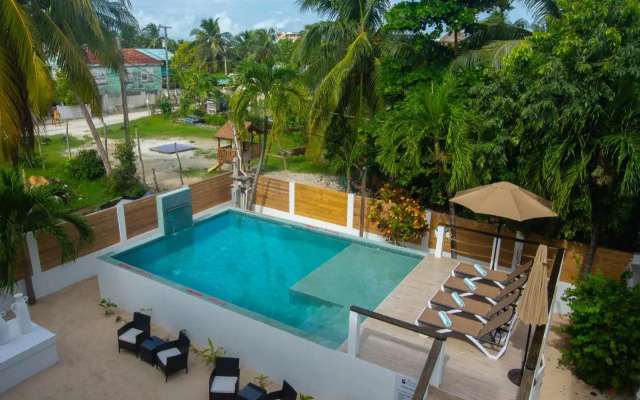Kokomo Beach Suites