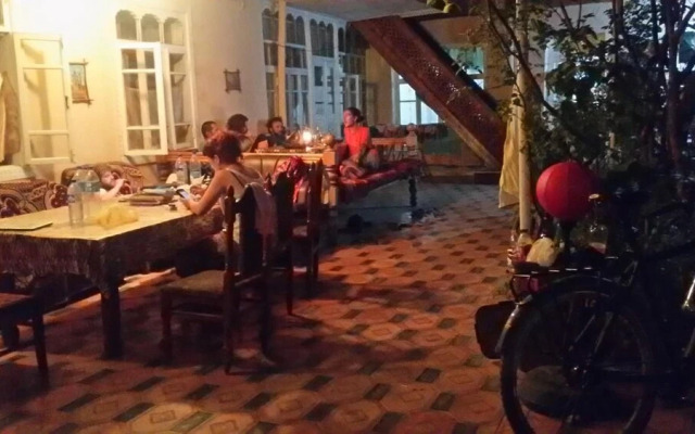 B&B Bahodir