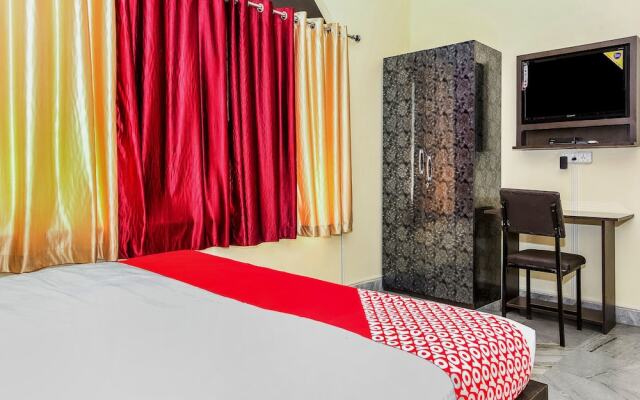 OYO 12960 Hotel Adrija
