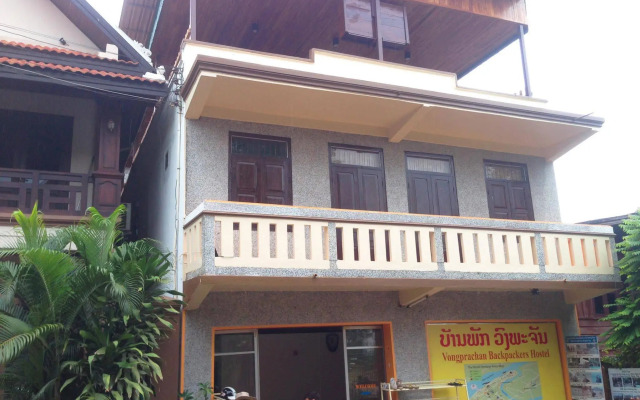 Vongprachan Backpackers Hostel