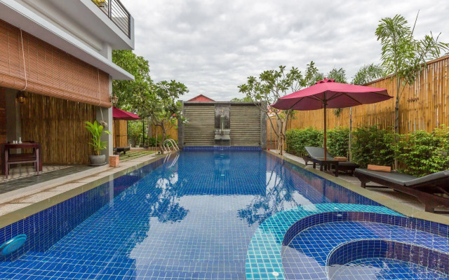 Silver Palms Residence