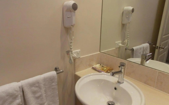 Emerald Executive Apartments