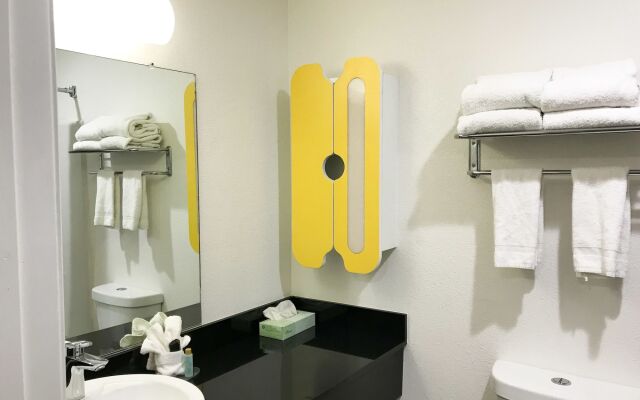 Studio 6-Merced, CA