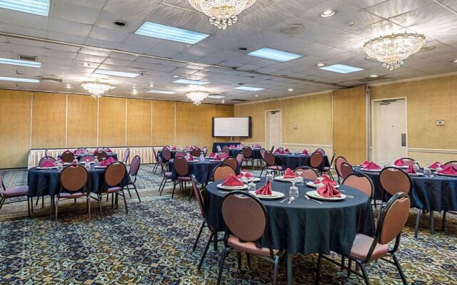 GreenTree Hotel & Extended Stay I-10 FWY Houston, Channelview, Baytown