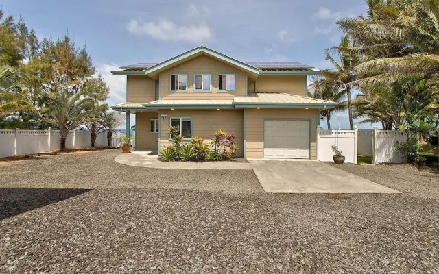 Paradise Ocean View 2 Bedroom Home by RedAwning
