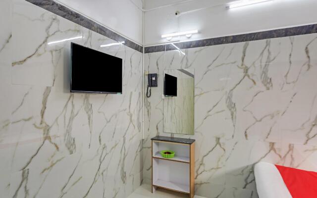Ammayi Hotel by OYO Rooms