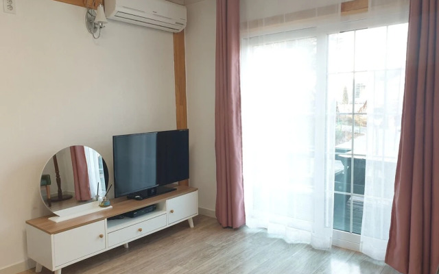 Gangneung Gyeongpo's Day Pension