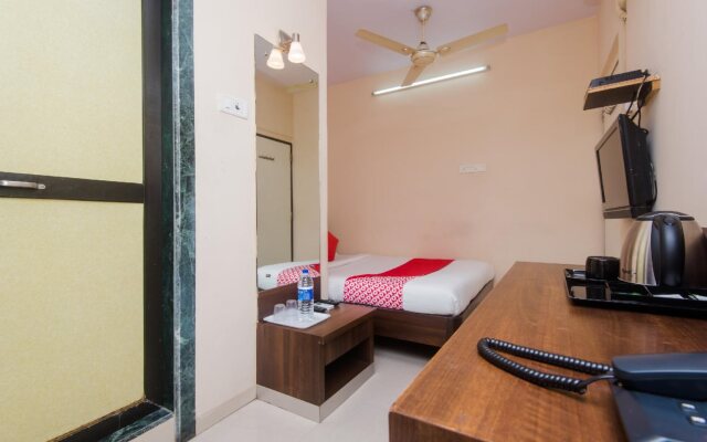 Hotel Daisy Residency