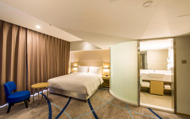 Holiday Inn Express Chengde Downtown – Guest Rooms – Chengde