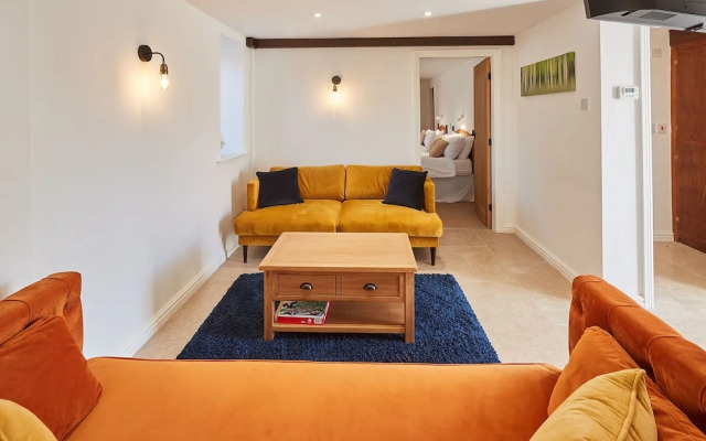 Host Stay The Granary