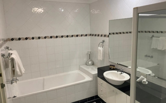 Xanadu Main Beach Resort