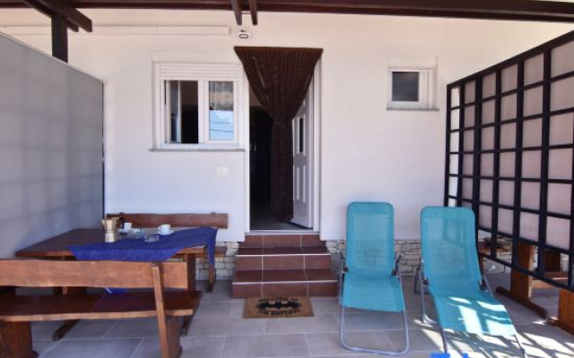 Sea-view studio in a quiet area
