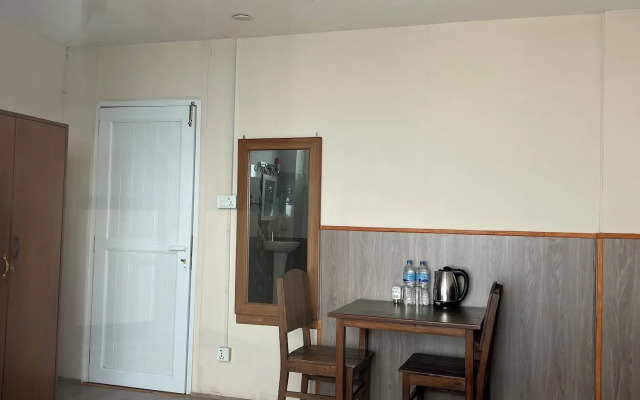 Ratna Giri Resort