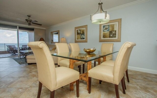 Som 503 - Somerset 2 Bedroom Condo by Redawning