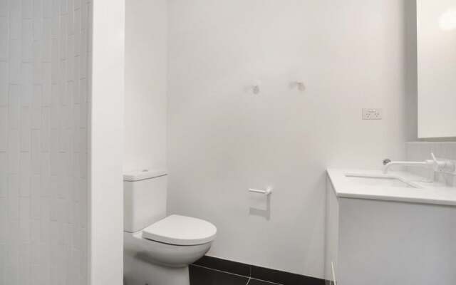 Elm Apartment