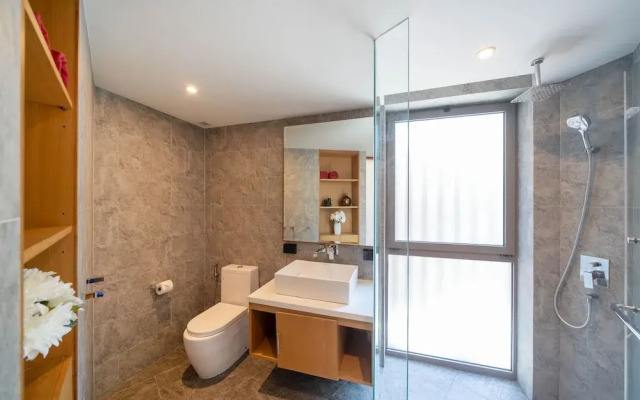 Luxury 2BR Apartment in Bluepoint 82