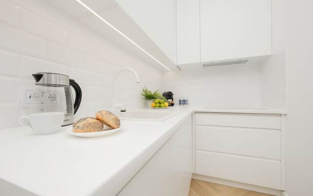 Modern With Parking by Renters Prestige