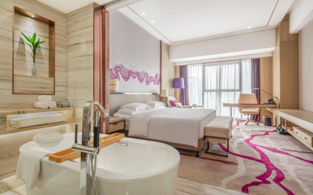Crowne Plaza Yibin by IHG
