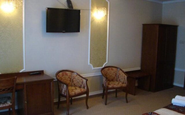 Dworek Vesaria Hotel