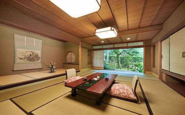 Awazu-Spa Tourist Hotel Kitahachi