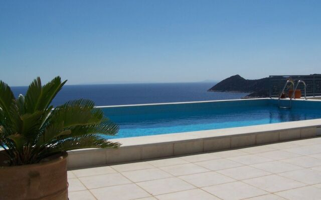 Villa Petra with Swimming Pool