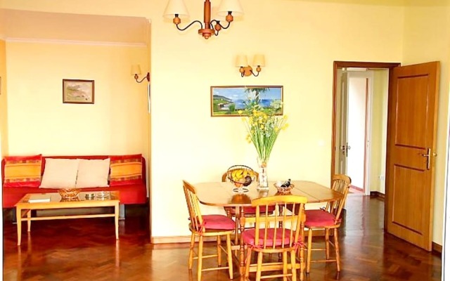 Bungalow with 2 Bedrooms in Sâo Martinho, Funchal, with Wonderful Sea View, Enclosed Garden And Wifi