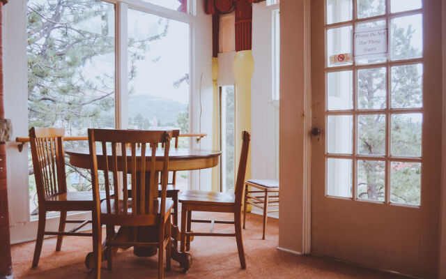 Cripple Creek Hospitality House & Travel Park