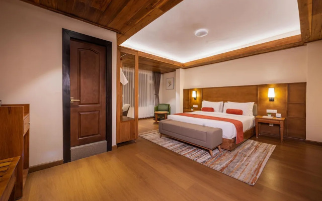 Udaan Hotel Pine Crest