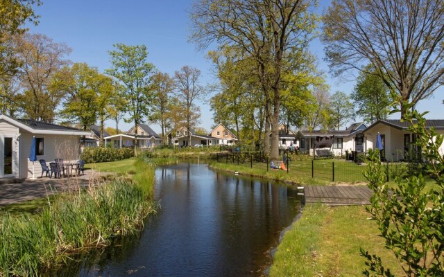 Detached Chalet 30km From Maastricht