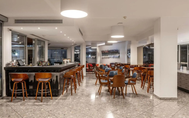 Park Beach Hotel