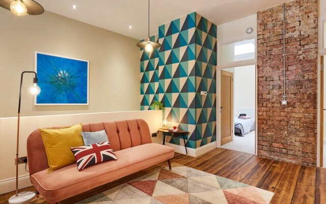 Dakota by LCM Apartments