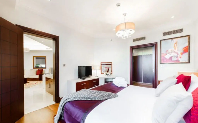 Grandeur Residences