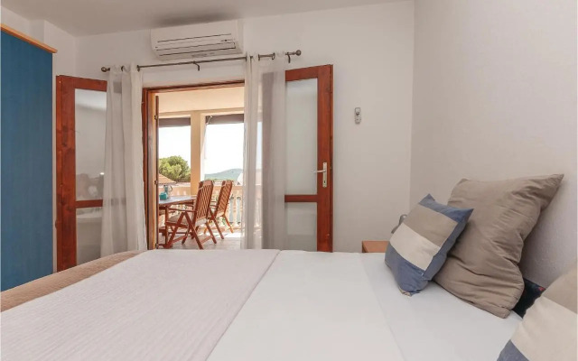 Two-Bedroom Apartment in Pirovac