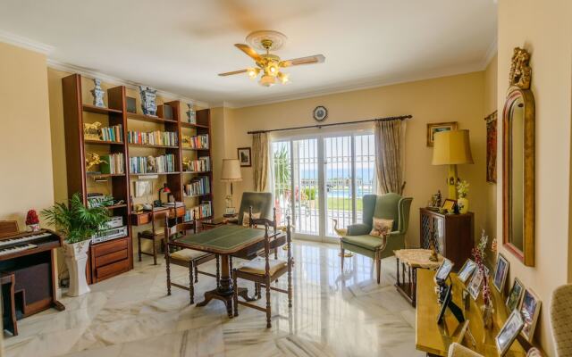 Cubo's Villa las Colinas