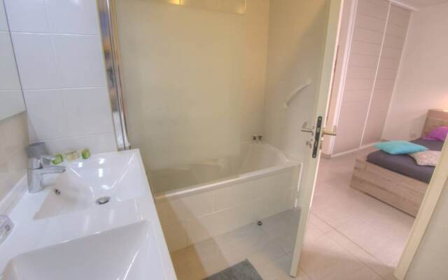 2 pièces 500m palais des Festivals  PK