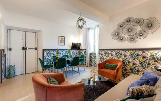 IREX Trevi Fountain Penthouse