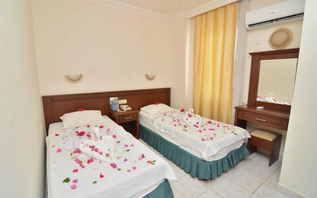 Rose Garden Apart Hotel
