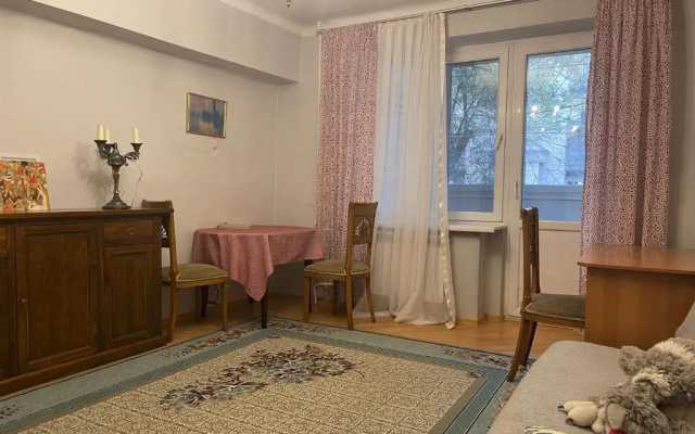 Lovely 3 bedroom apartment with free parking